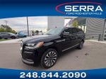2024 Navigator L Thumbnail 1