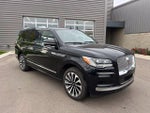2024 Navigator L Thumbnail 3
