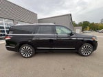 2024 Navigator L Thumbnail 4