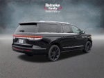 2024 Navigator L Thumbnail 5