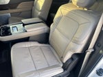 2024 Navigator L Thumbnail 14