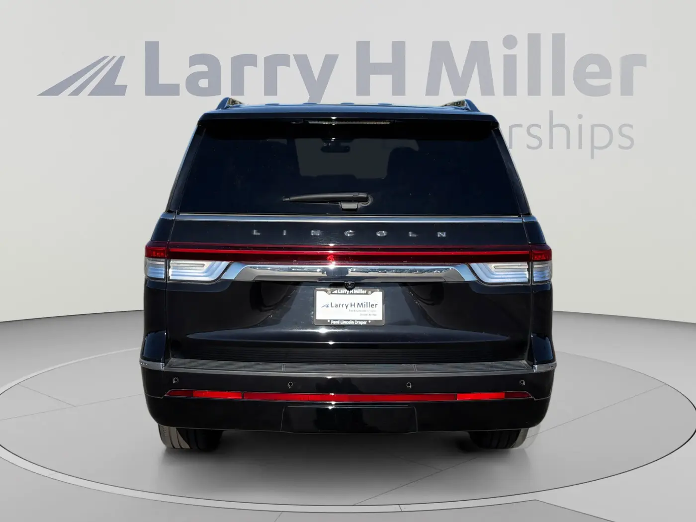 2024 Lincoln Navigator - $64,131