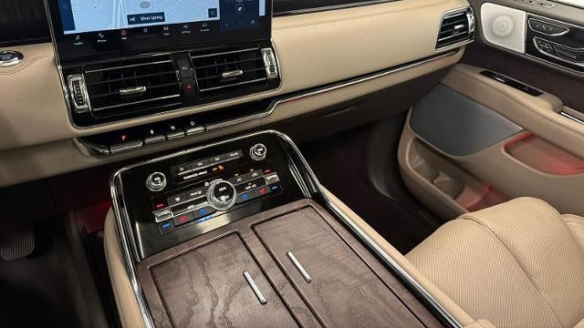 2024 Lincoln Navigator L Reserve