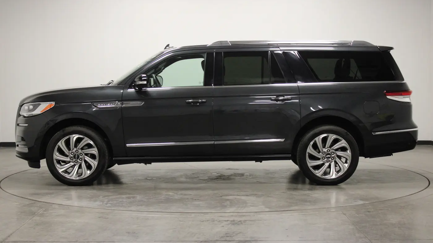2024 Lincoln Navigator L Reserve