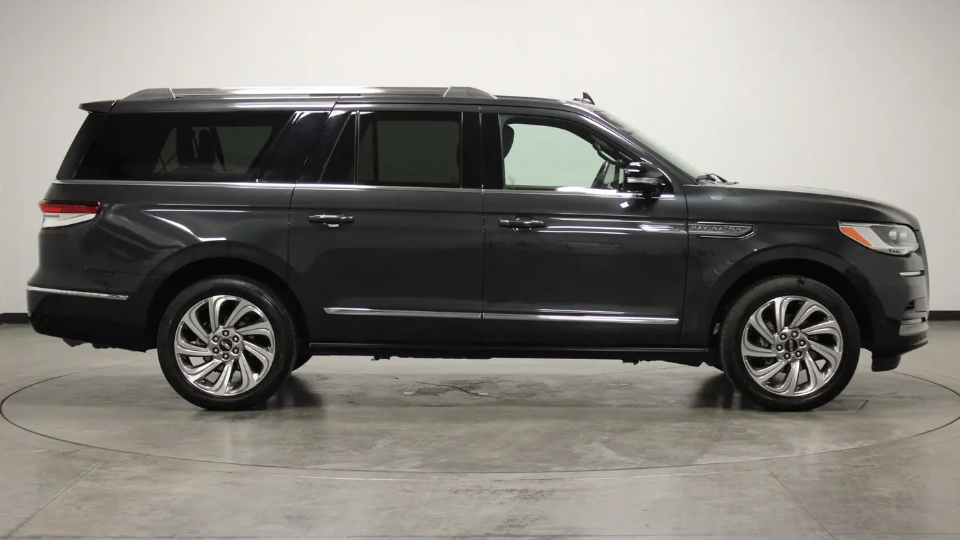 2024 Lincoln Navigator L Reserve