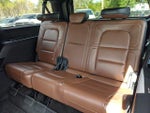 2024 Navigator L Thumbnail 17
