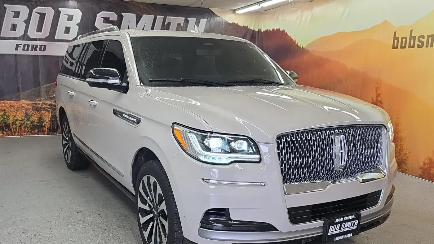 Preowned 2024 Lincoln Navigator L Reserve for Sale