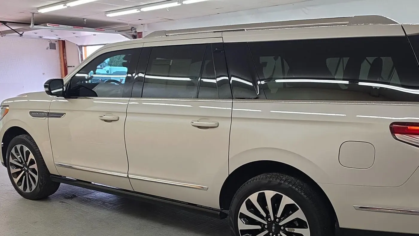 2024 Lincoln Navigator L Reserve