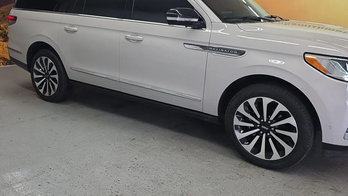 2024 Lincoln Navigator L Reserve