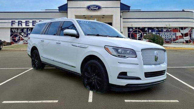 Preowned 2024 Lincoln Navigator L Reserve for Sale