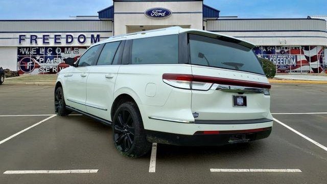 2024 Lincoln Navigator L Reserve