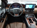 2024 Navigator L Thumbnail 5