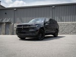 2025 Navigator L Thumbnail 1