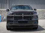 2025 Navigator L Thumbnail 8