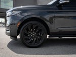 2025 Navigator L Thumbnail 12