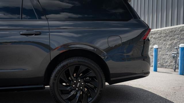 2025 Lincoln Navigator L Reserve