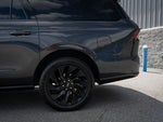 2025 Navigator L Thumbnail 15