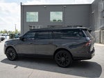 2025 Navigator L Thumbnail 16