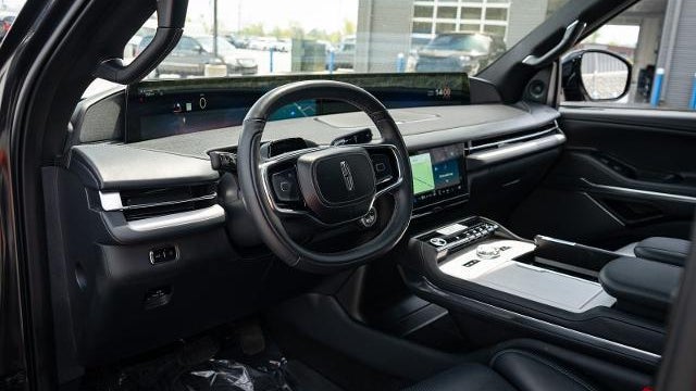 2025 Lincoln Navigator L Reserve