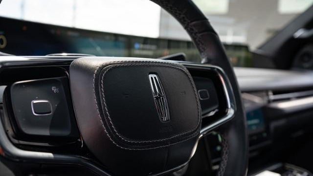 2025 Lincoln Navigator L Reserve