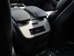 2025 Navigator L Thumbnail 38