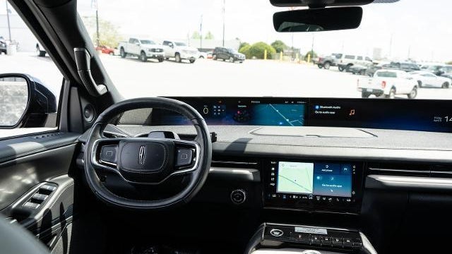 2025 Lincoln Navigator L Reserve