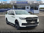 2025 Navigator L Thumbnail 1