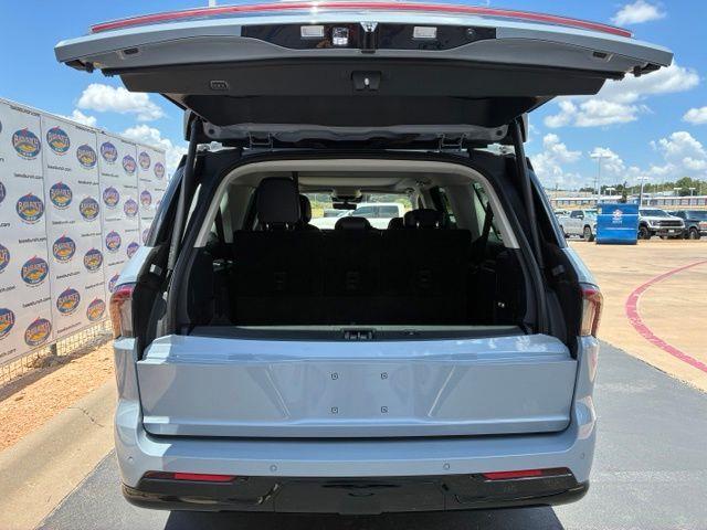 2025 Lincoln Navigator - $73,799