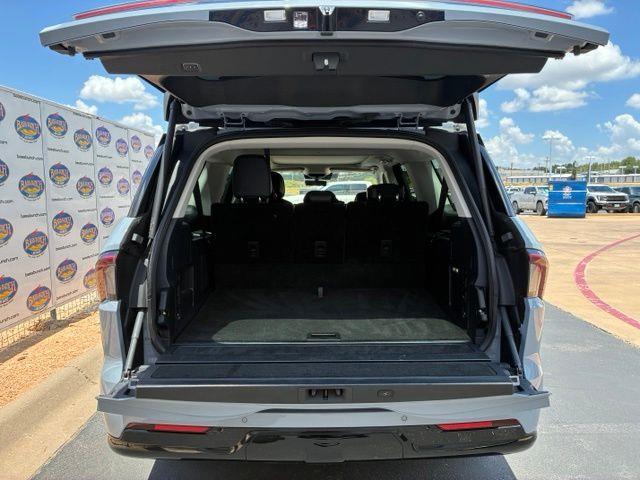 2025 Lincoln Navigator - $73,799