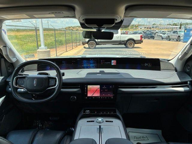 2025 Lincoln Navigator - $73,799