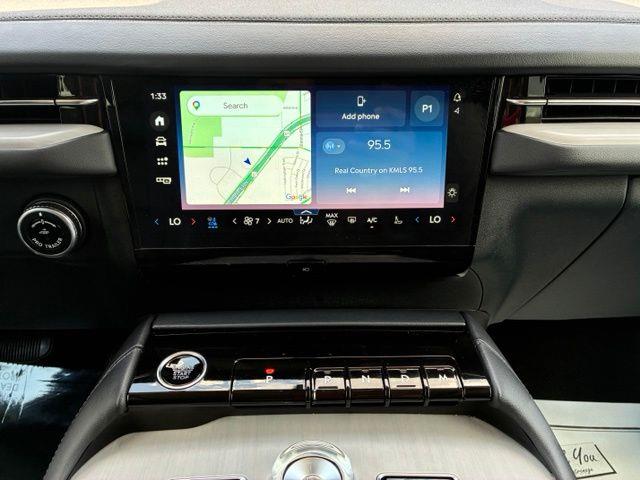 2025 Lincoln Navigator - $73,799