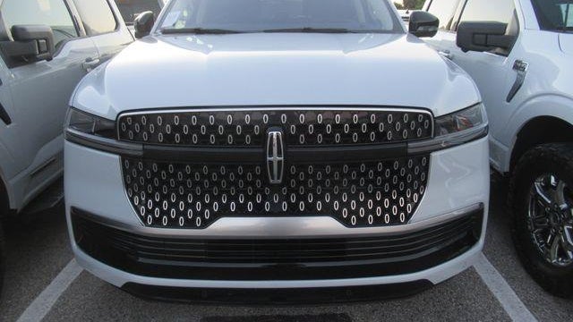 2025 Lincoln Navigator L Reserve