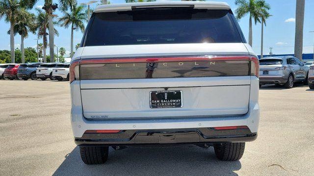 2025 Lincoln Navigator L Reserve