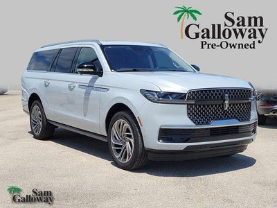 Photo of a 2025 Lincoln Navigator L 4X4 Reserve 4DR SUV for sale