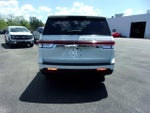 2023 Navigator L Thumbnail 4