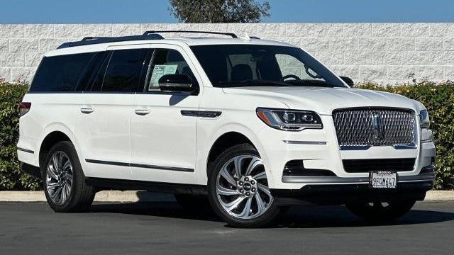 2023 Lincoln Navigator L Reserve