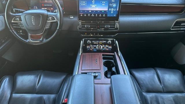 2023 Lincoln Navigator L Reserve