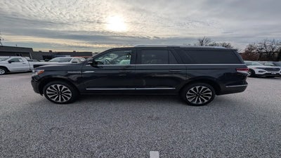 Photo of a 2023 Lincoln Navigator L 4X4 Reserve 4DR SUV for sale