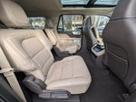 2023 Navigator L Thumbnail 10