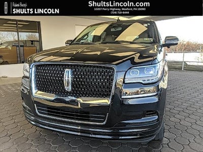 Photo of a 2023 Lincoln Navigator L 4X4 Reserve 4DR SUV for sale