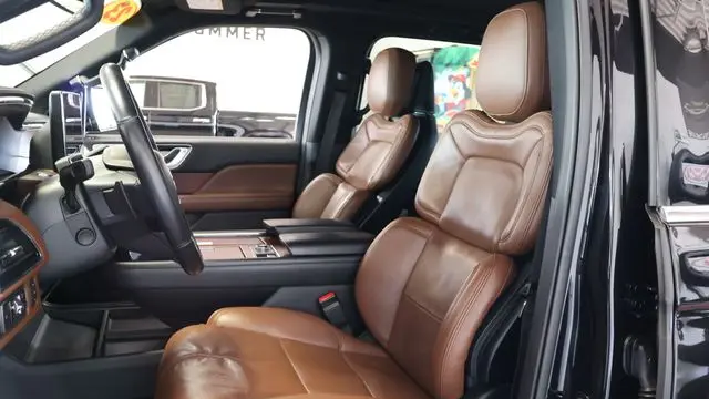 2023 Lincoln Navigator L Reserve