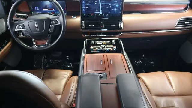 2023 Lincoln Navigator L Reserve