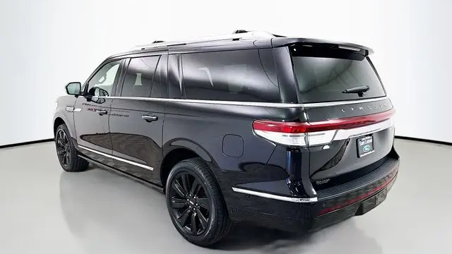 2023 Lincoln Navigator L Reserve