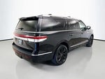 2023 Navigator L Thumbnail 7