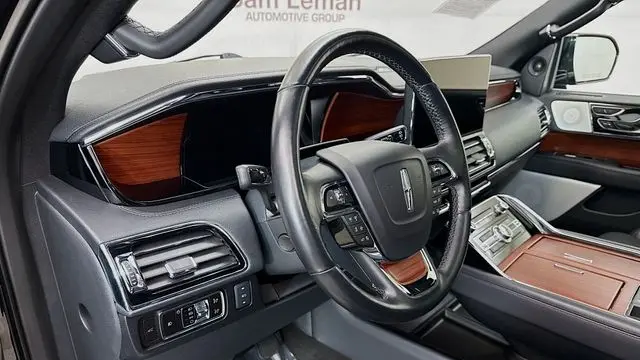 2023 Lincoln Navigator L Reserve