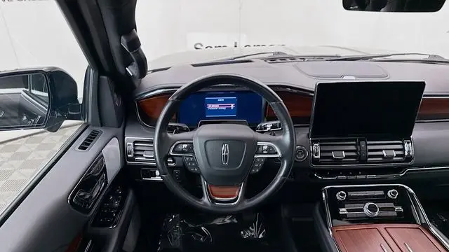 2023 Lincoln Navigator L Reserve