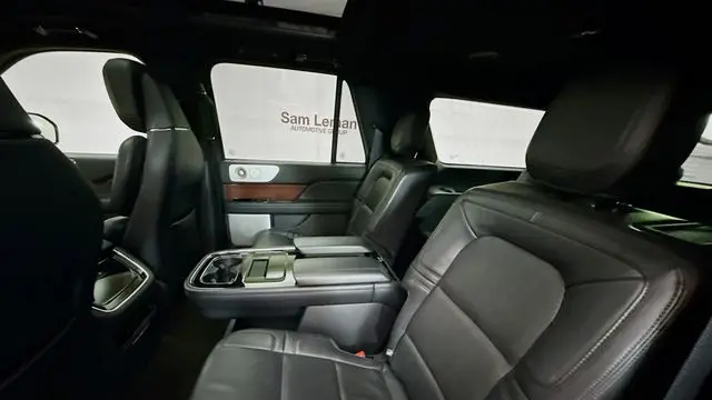 2023 Lincoln Navigator L Reserve
