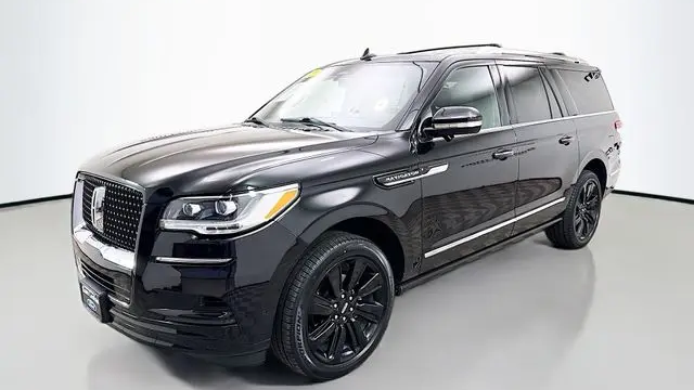 2023 Lincoln Navigator L Reserve