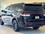 2023 Navigator L Thumbnail 6