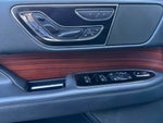 2023 Navigator L Thumbnail 11